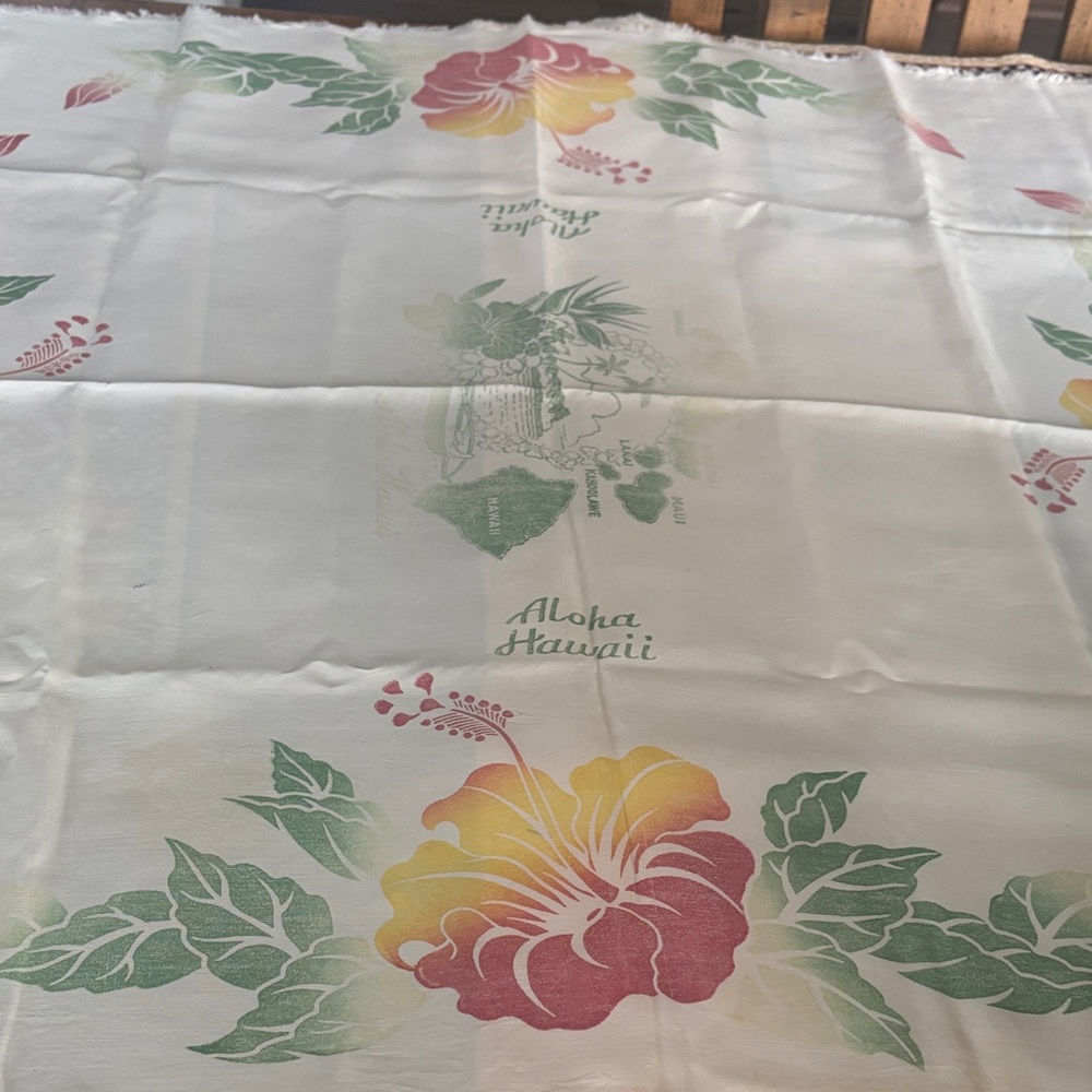 Vintage Hawaiian Linens